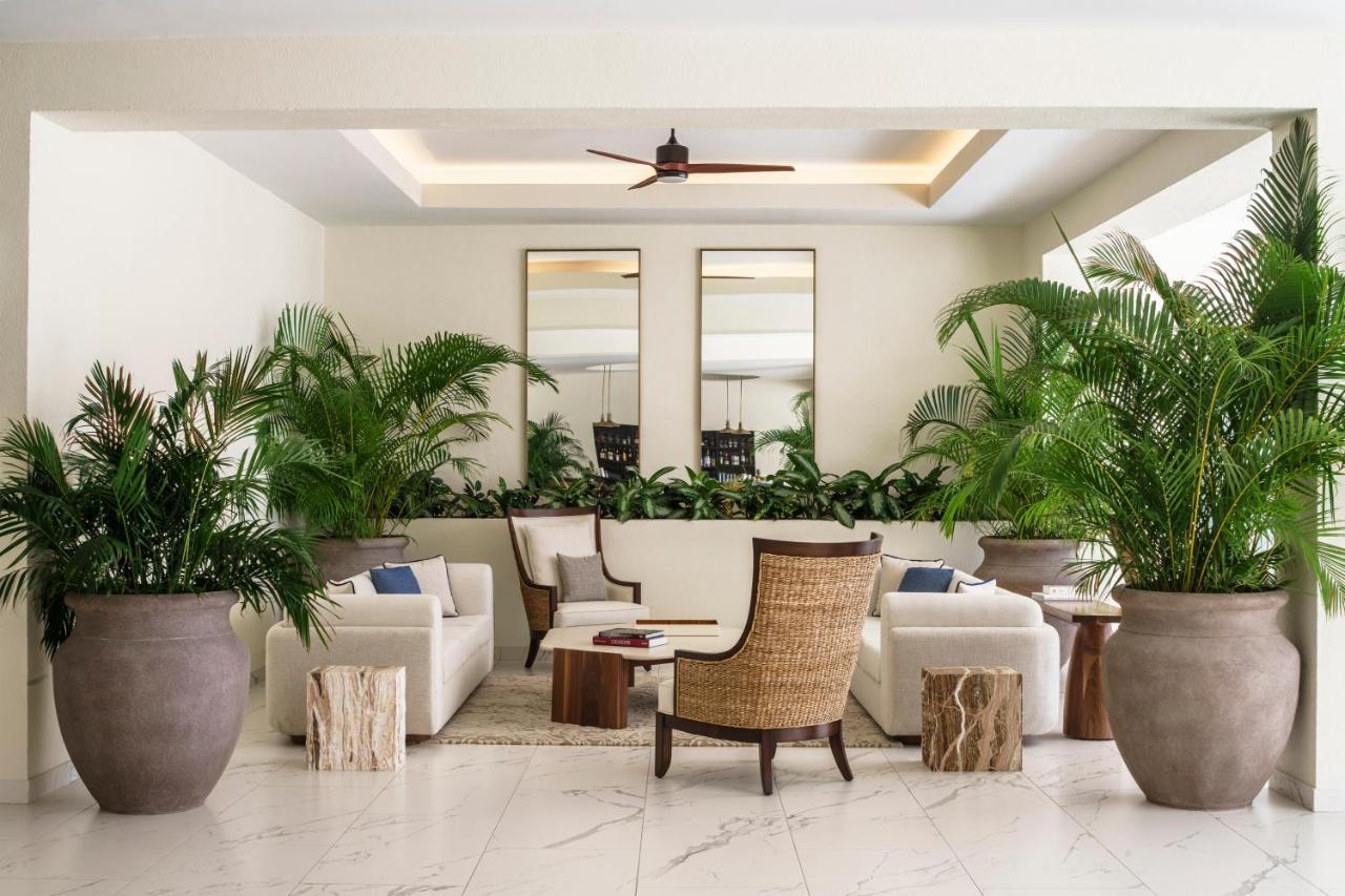 Aurora Anguilla & Golf Club
