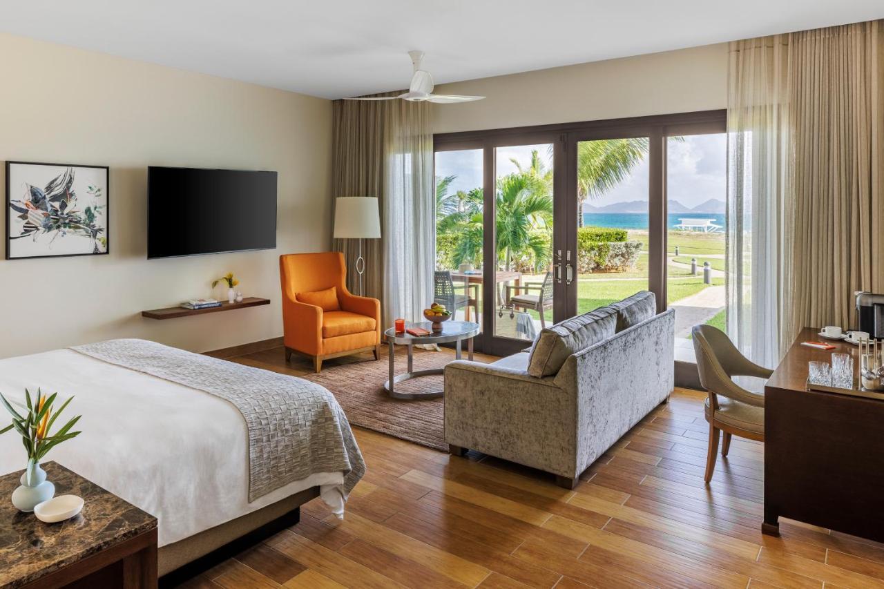 Aurora Anguilla & Golf Club 4*