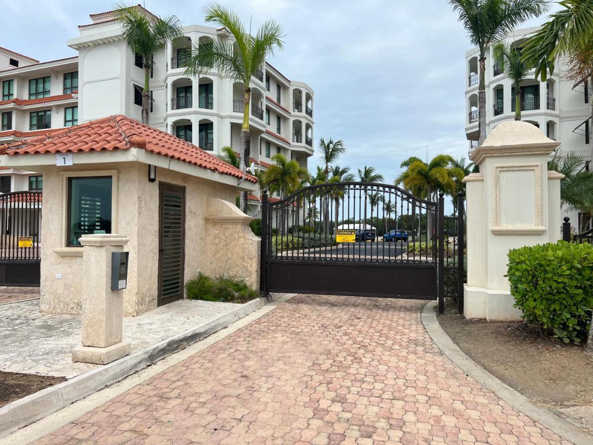 The Country Club Residences At Grand Reserve Apartment