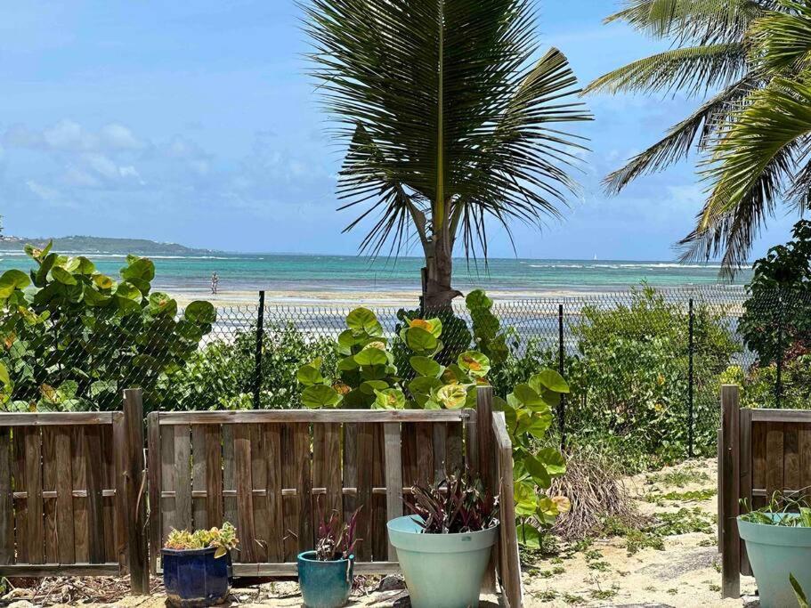 Apartamento Unique : Pieds Dans L'eau Face Au Lagon Sainte-Anne (Grande-Terre)