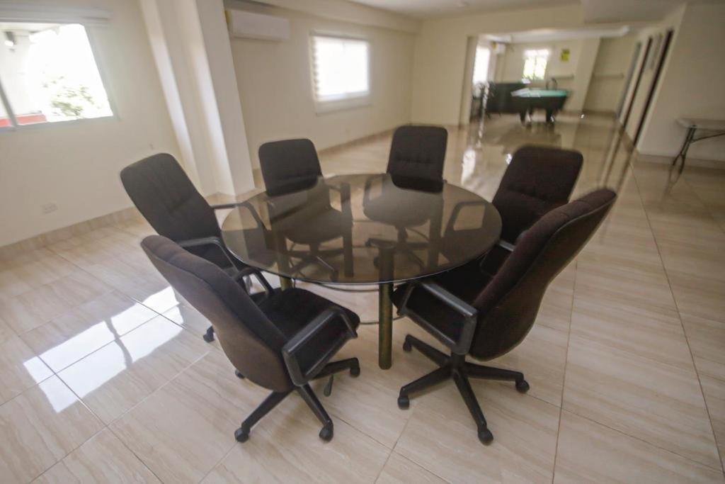 Torre Katherine Marie Ii Apartment