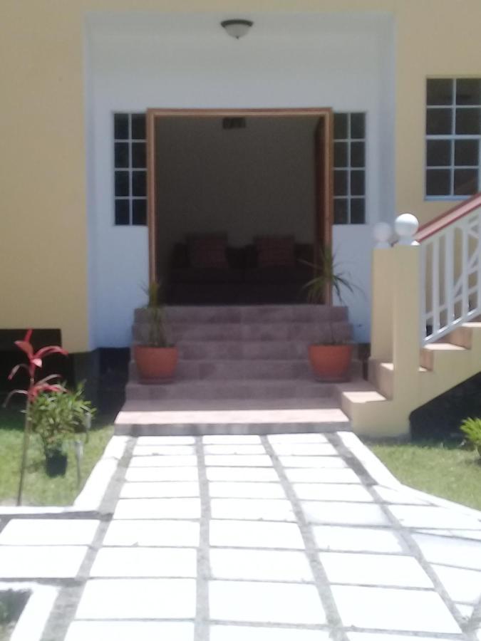 Royal Escape - 1 Guest house