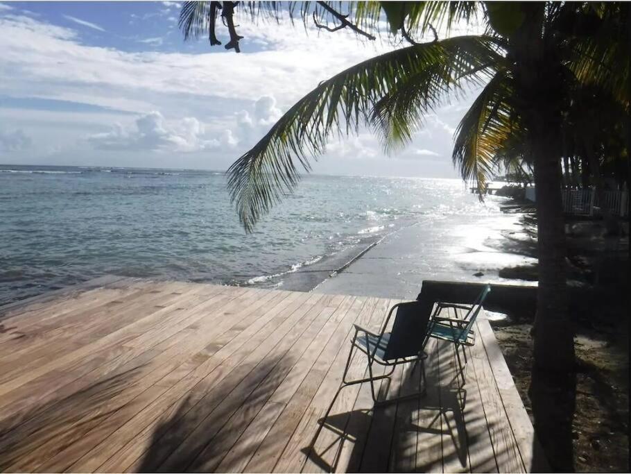 Apartamento Unique : Pieds Dans L'eau Face Au Lagon Sainte-Anne (Grande-Terre)