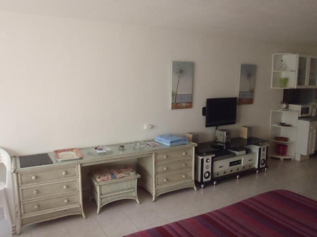 27 Apartment Orient Bay