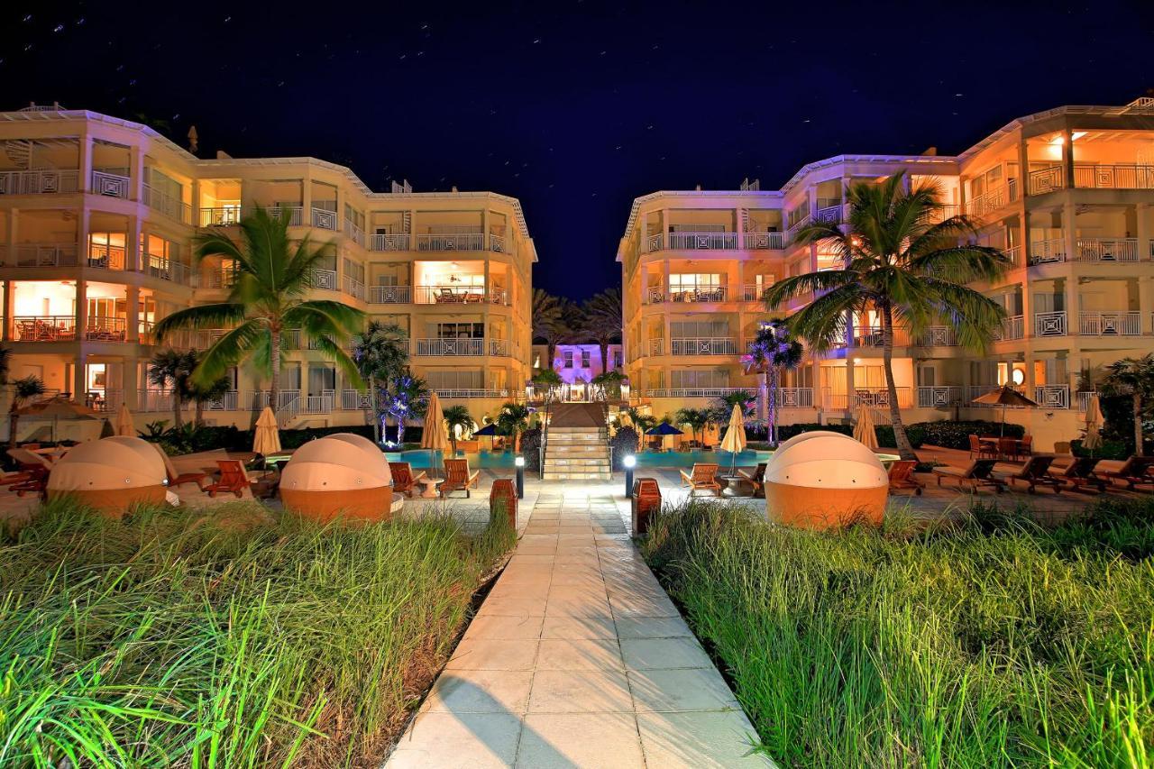 At Windsong On The Reef Hotel