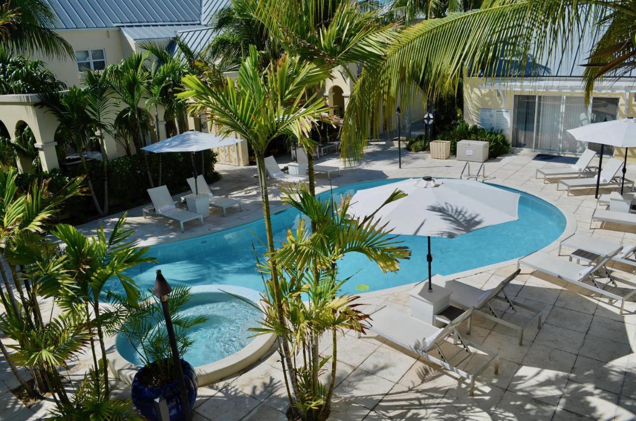 Hotel At Windsong On The Reef