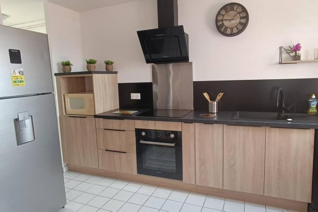 Chez Sophie, Grand T3, D'anse Mitan- 3 Ilets Apartment *