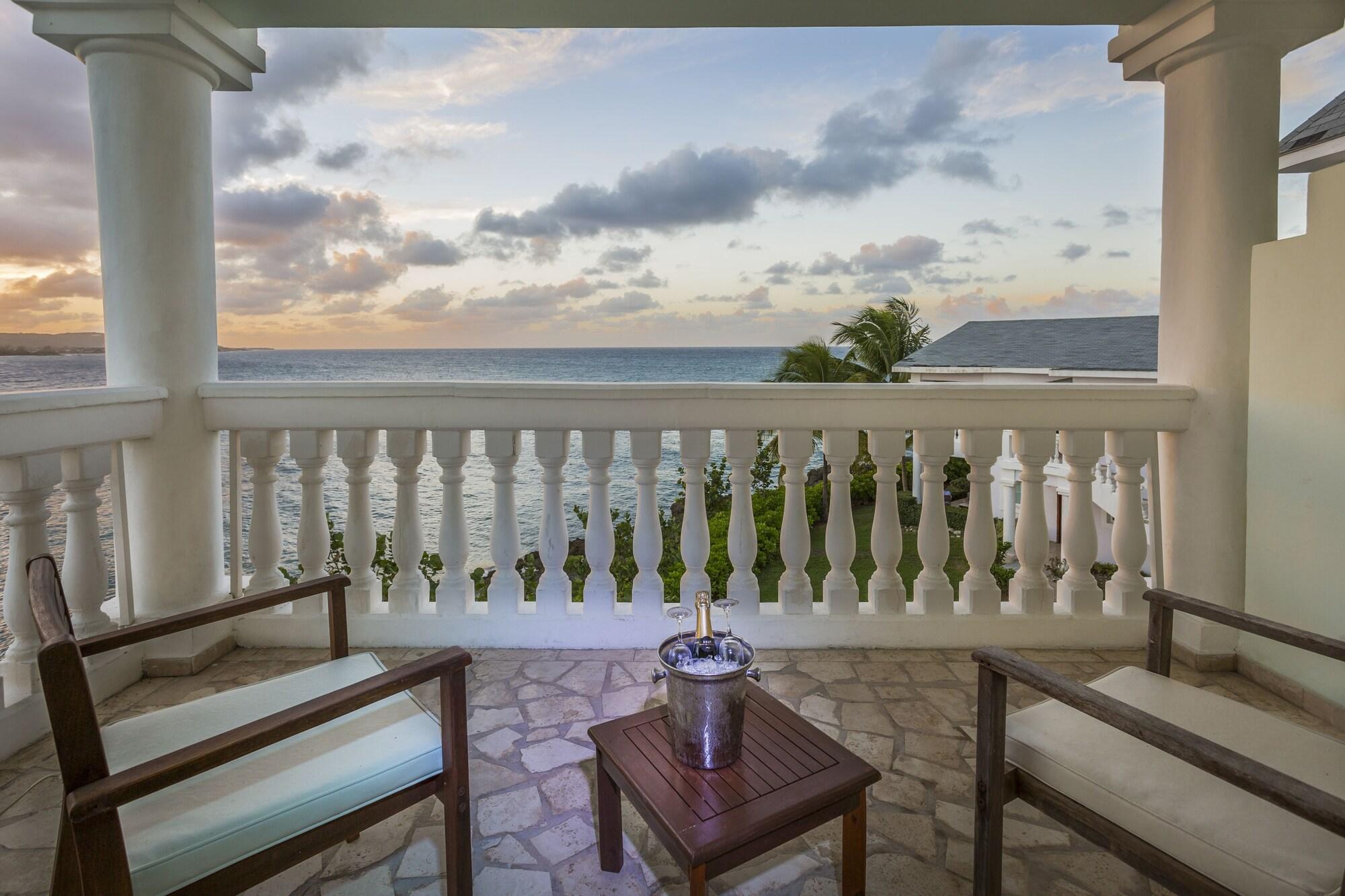Grand Palladium Lady Hamilton & Spa
