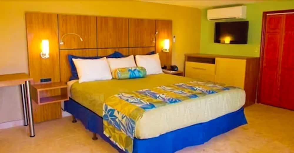 Lindbergh Bay 3*