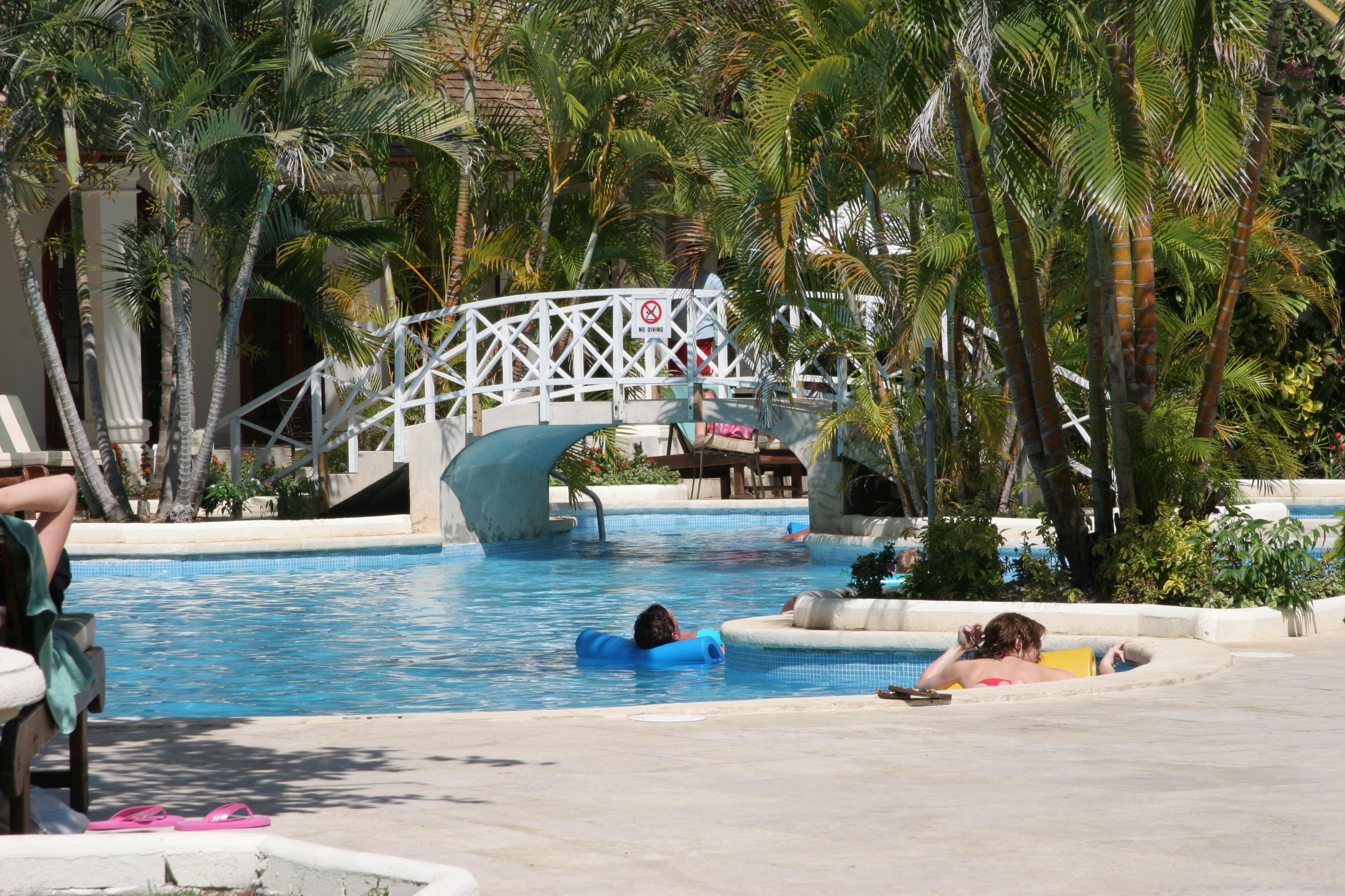 Hotel Mango Bay 4*