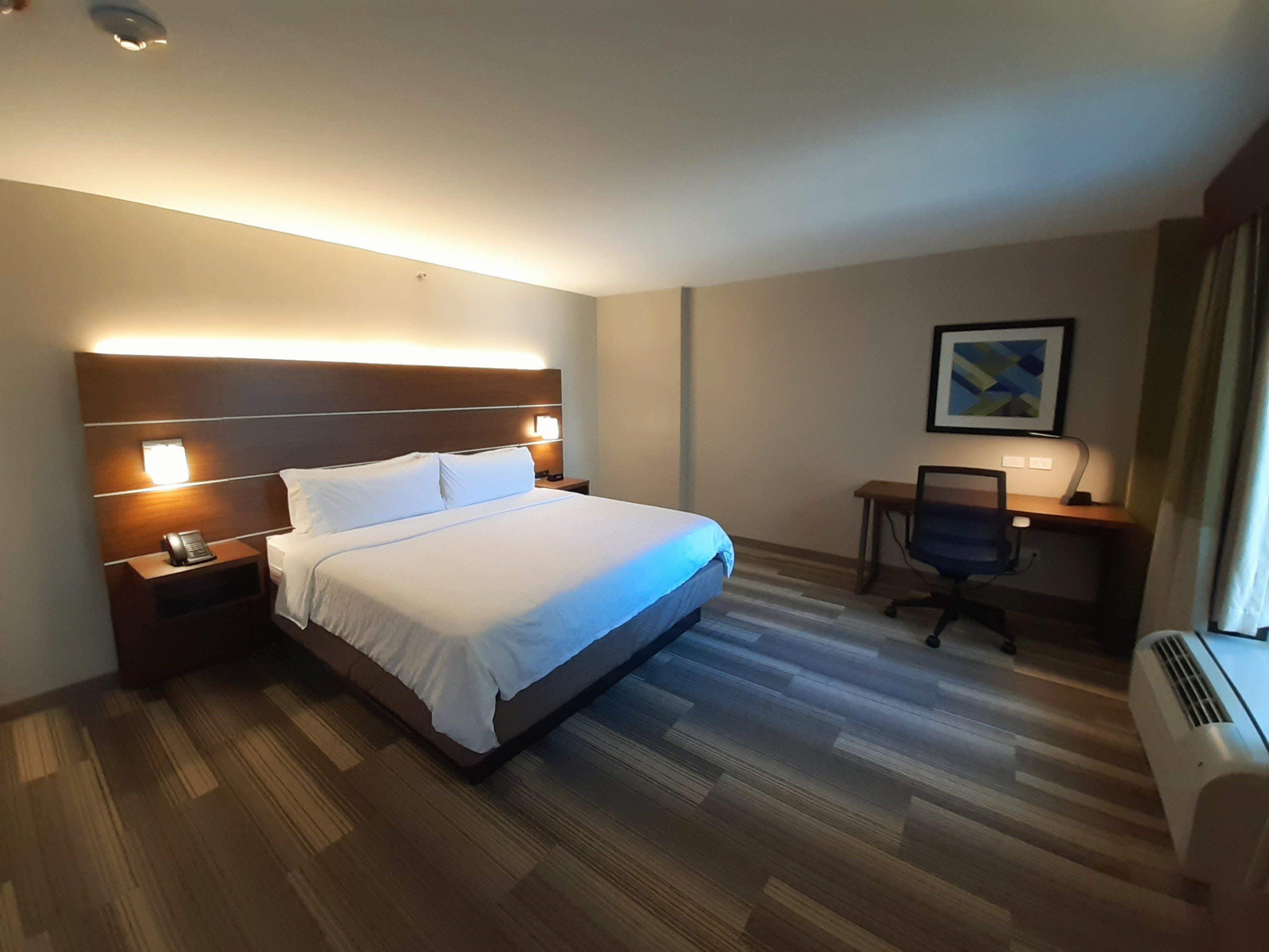 Express Trincity By Ihg Hotel