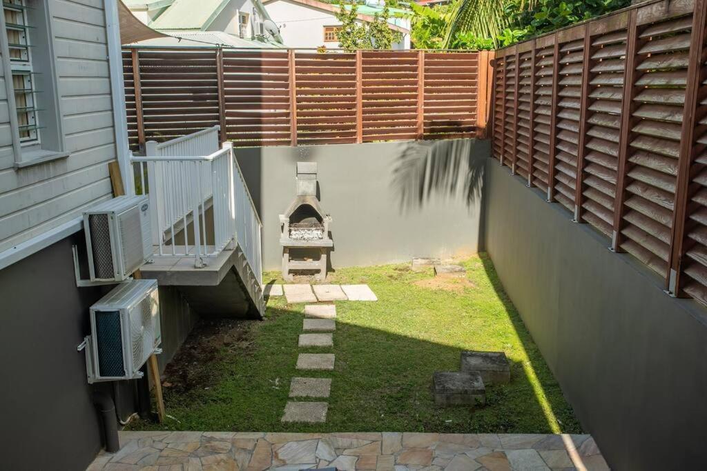 Kaju : Grande Piscine Et Proche Villa *
