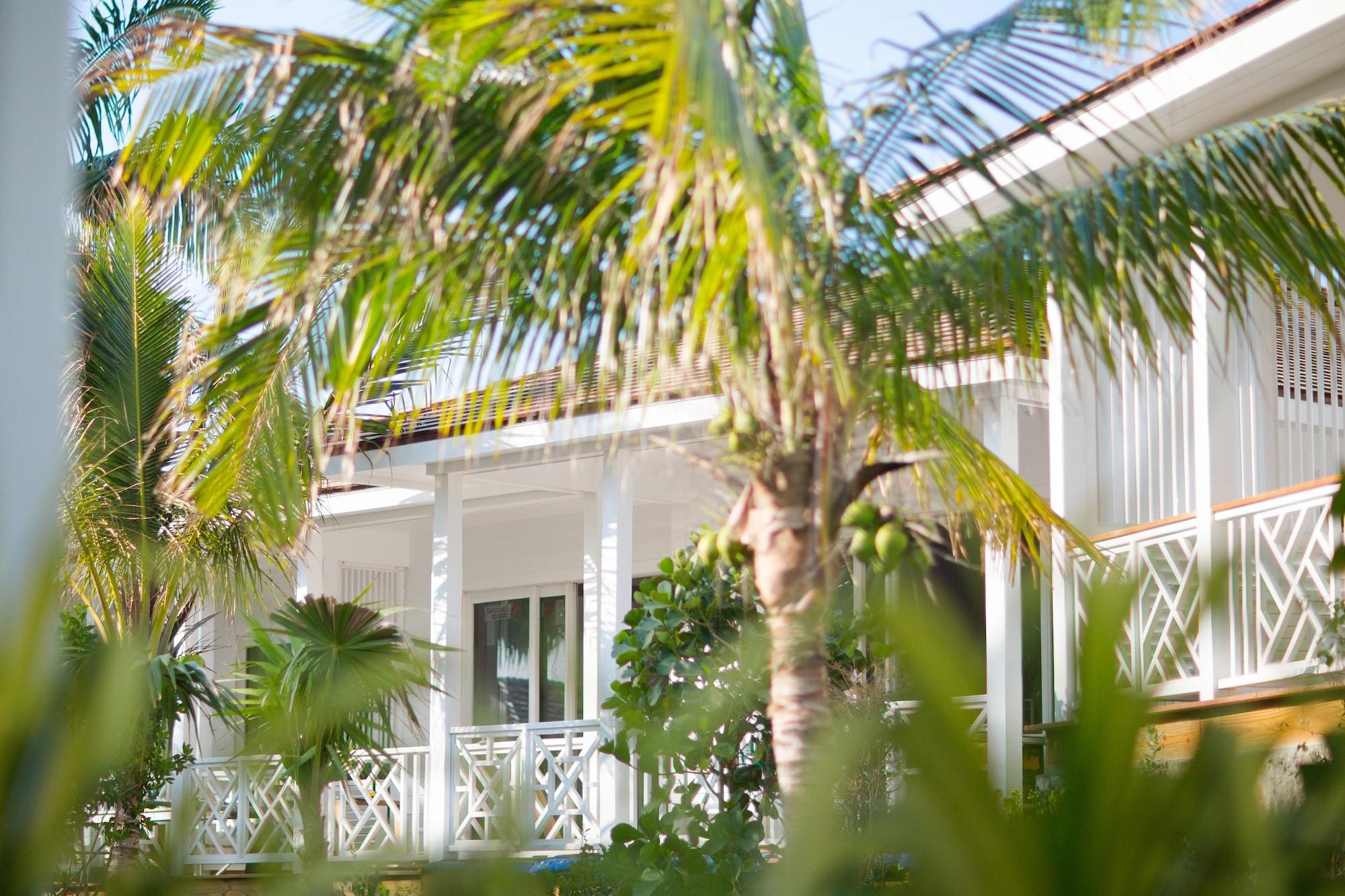 Coral Sands & Hotel