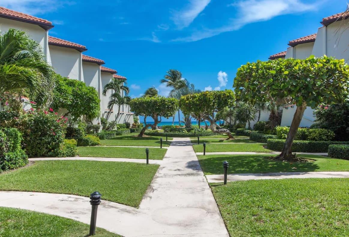 Apartment Living At Pappagallo Beachfront 22 West Bay