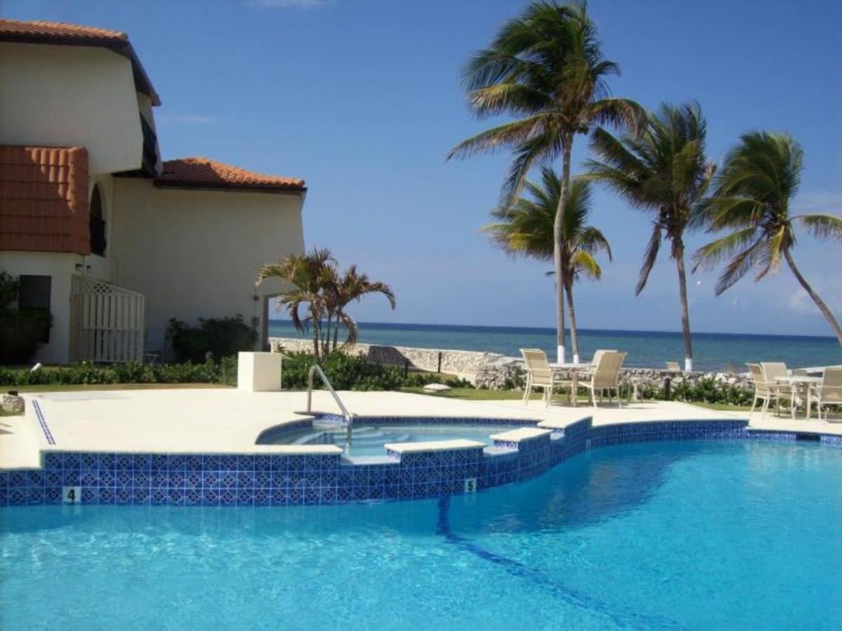 Apartment Living At Pappagallo Beachfront 22 West Bay