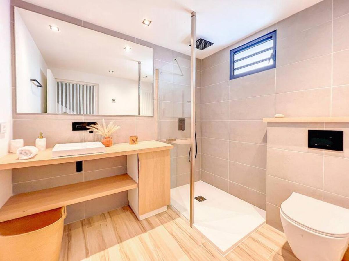 Apartment Eden Bleu, Direct Access To Beach, Swimming Pool