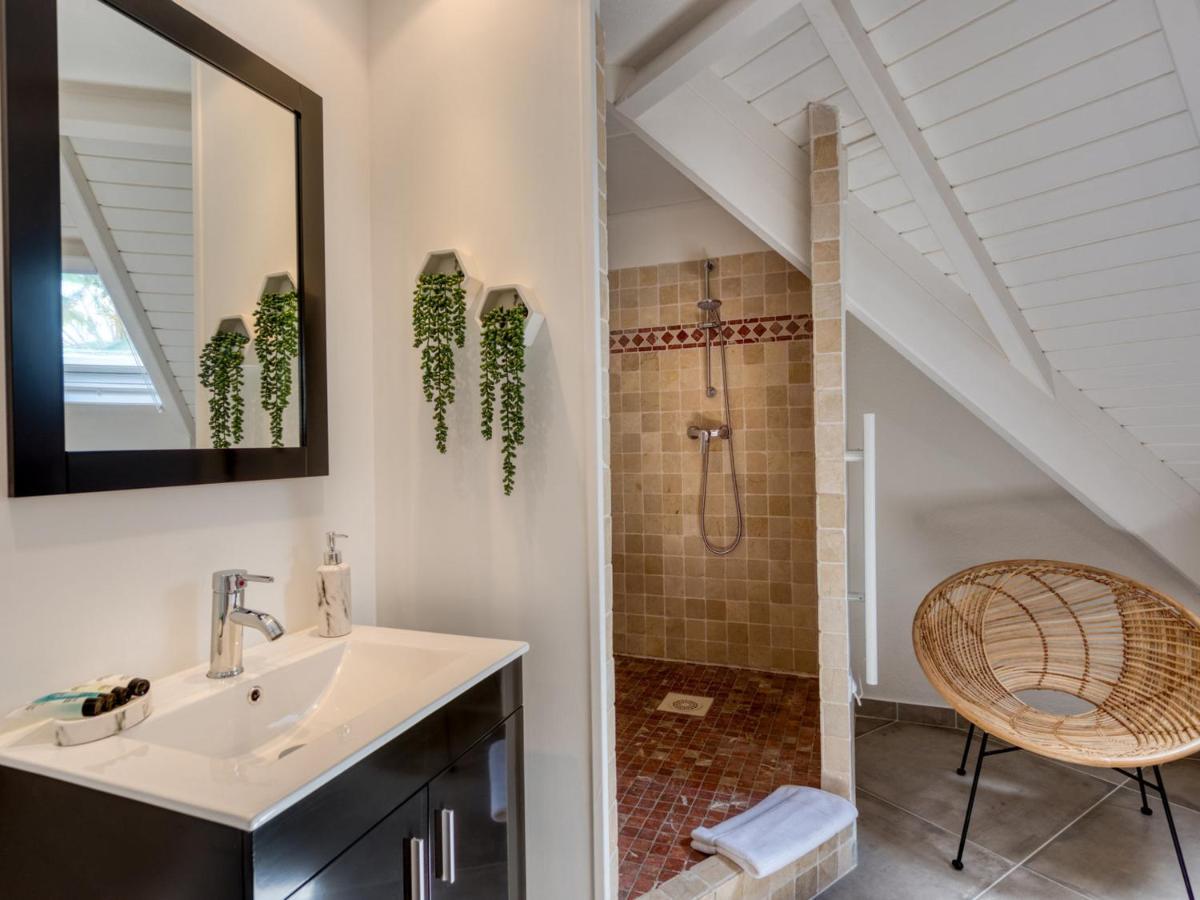 Apartment Luxueux Duplex En Bord De Avec Piscine Et Parking A Saint-martin - Fr-1-734-2