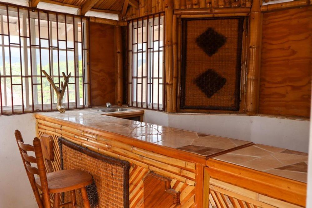 Homestay Kokojo Black River