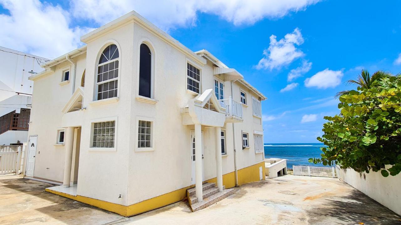 Beautiful Seaside 2br * Christ Church