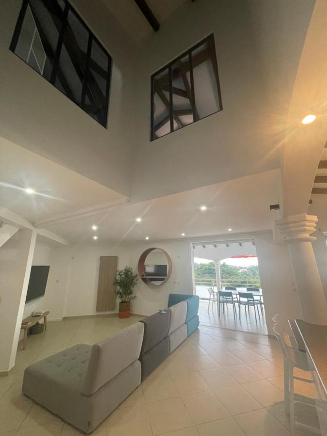 Les Sunbay Caraibes Avec Piscine Privative Vue Et Montagne Holiday home
