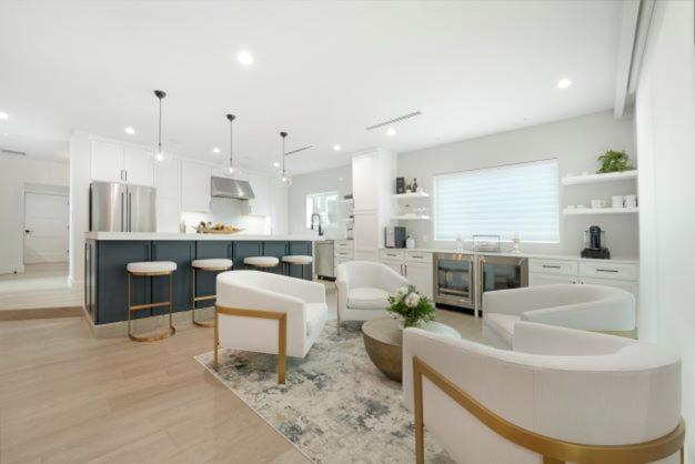 Luxury Cayman Villas