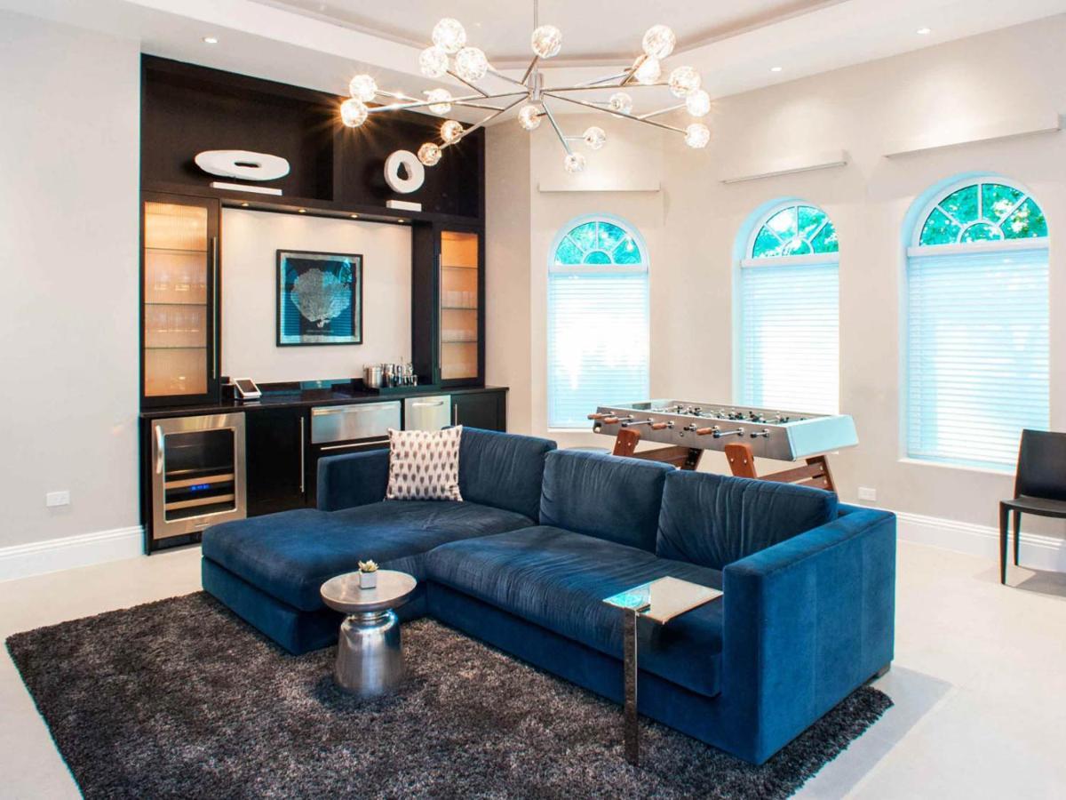 Resort Luxury Cayman Villas Driftwood Village