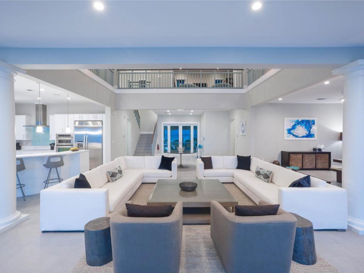Luxury Cayman Villas Driftwood Village