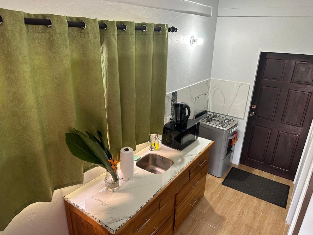 Guest house Guava Shores *