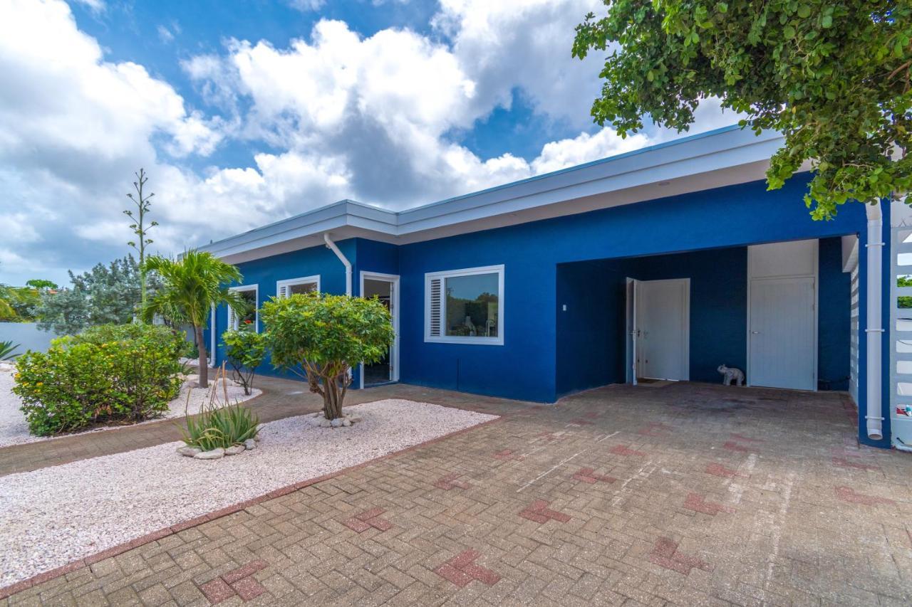 The Blue Ocean / Curacao Willemstad