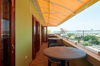 Hotel R