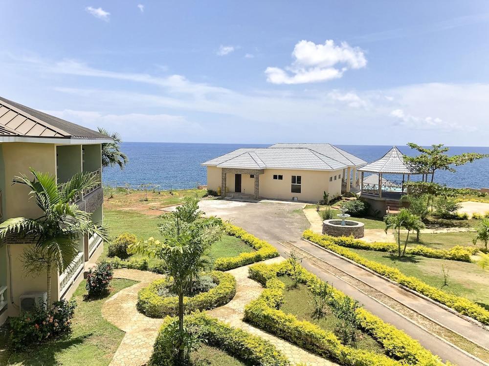 Hotel The Sov 3*