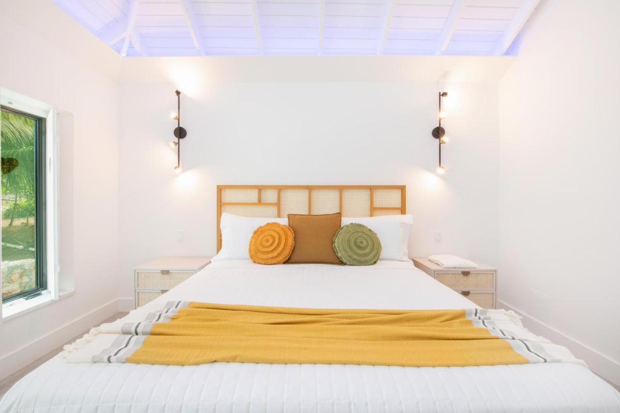 The Mastic Cana Luxury