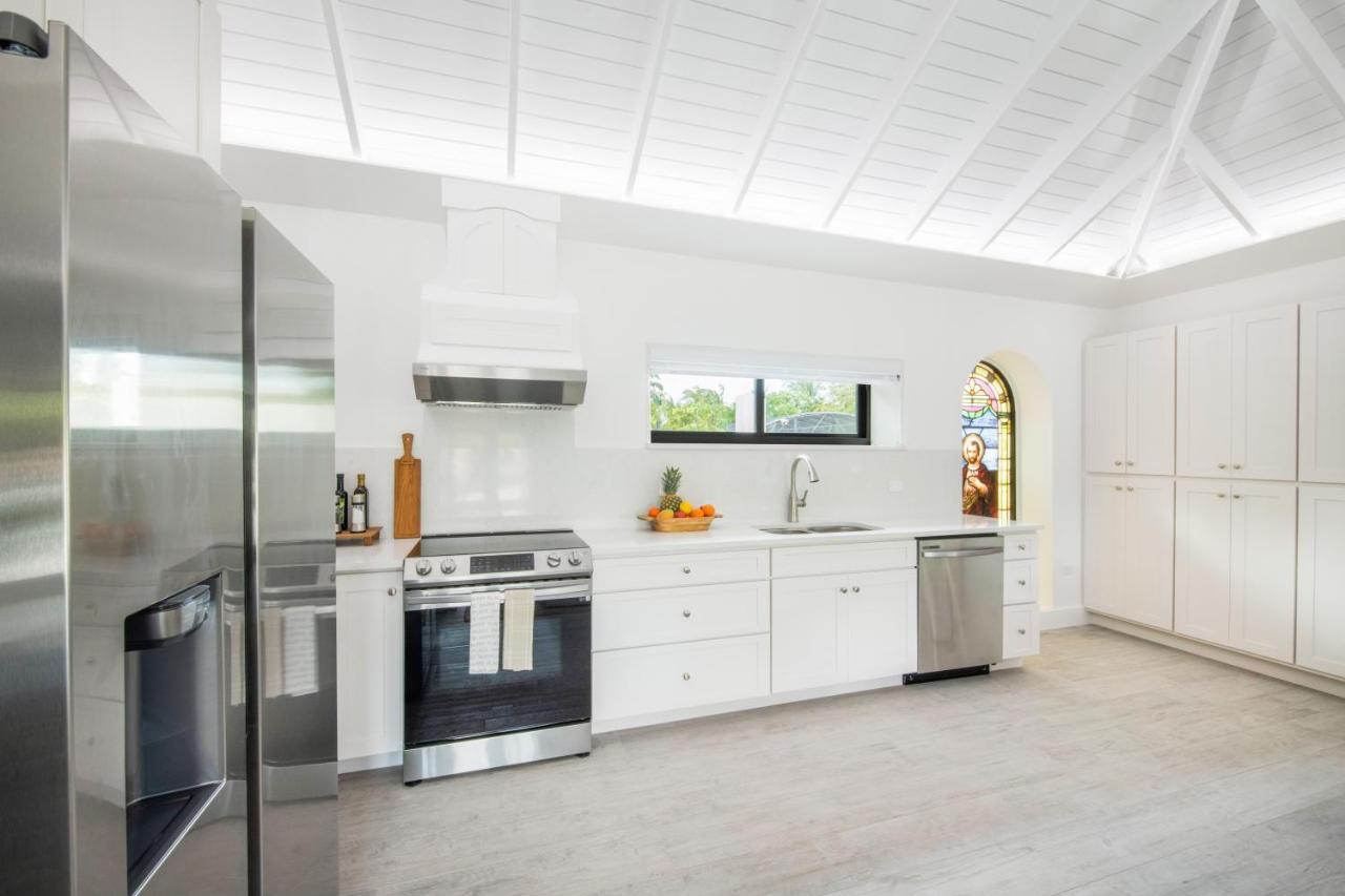 The Mastic Cana Luxury North Side