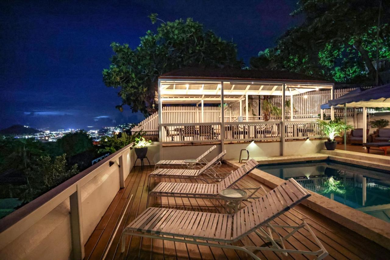 At In The Tropics 3* Charlotte Amalie