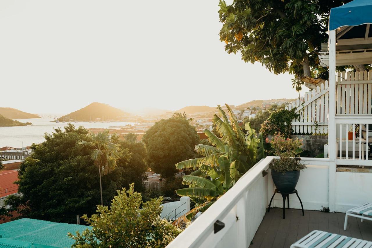 At In The Tropics 3* Charlotte Amalie