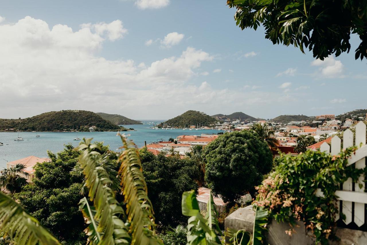 At In The Tropics 3* Charlotte Amalie