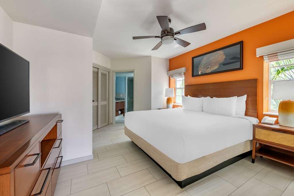 Hilton Vacation Club Flamingo St Maarten Hotel