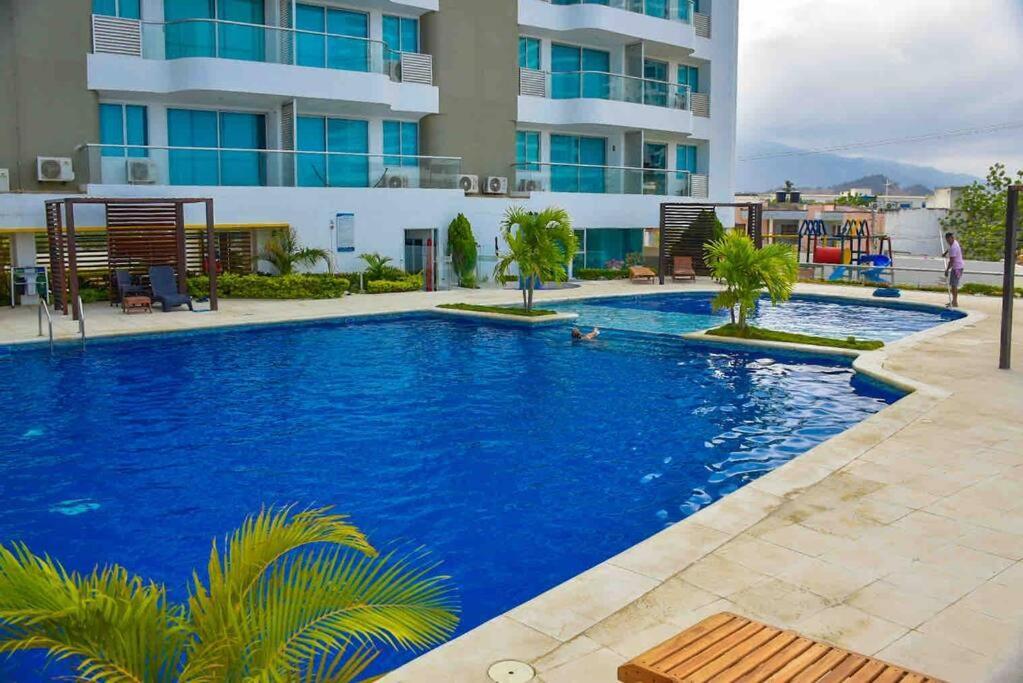 Hermosa Vista Mar/ High Floor Sea View Apartment Gaira