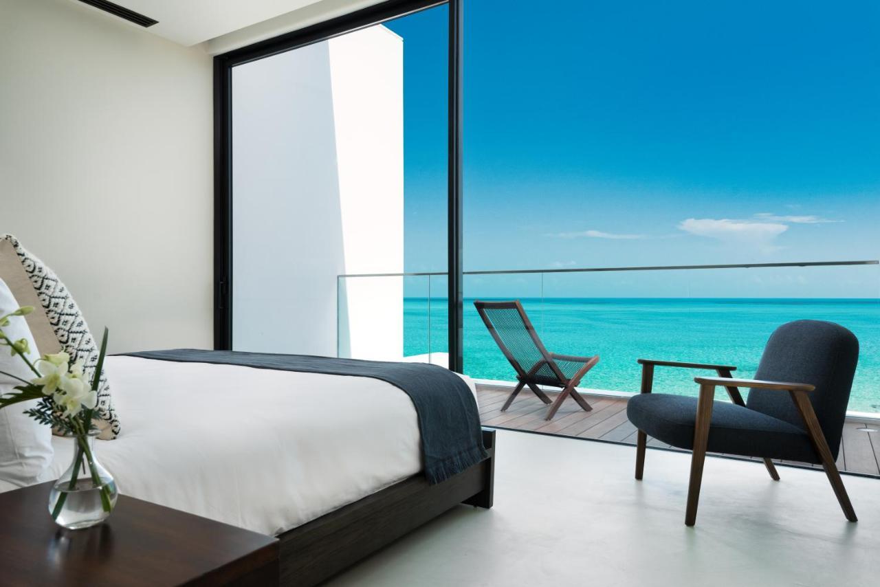 Uxue Villa Long Bay