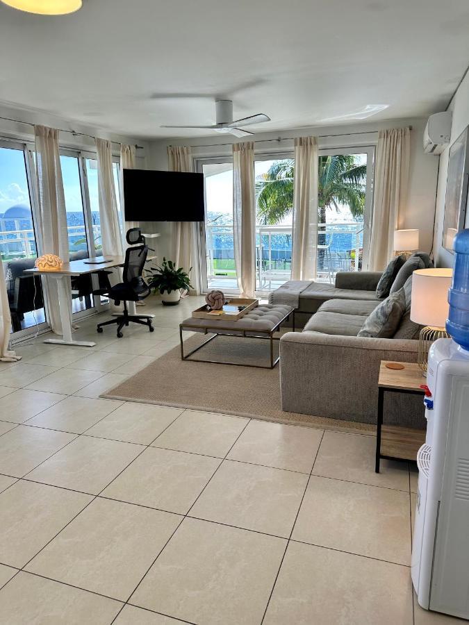 House - Luxe 1 Bedroom - Ocean Hideaway Apartment *