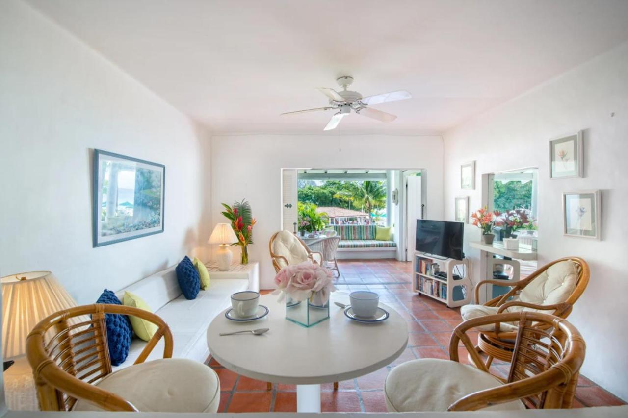 At Glitter Bay Estate By Blue Sky Luxury Apartment Saint James