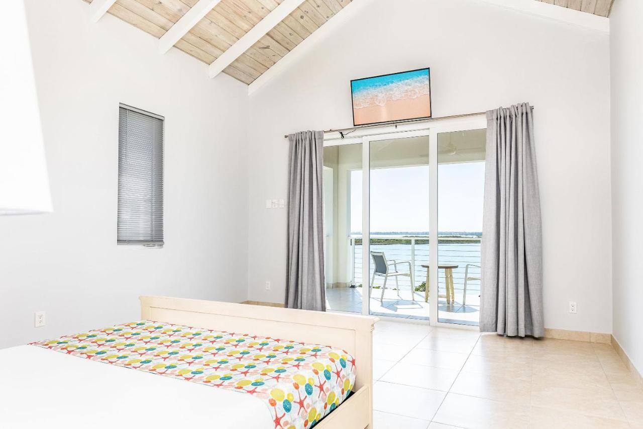 New Tropical Waterfront Cooper Jack Bay * Five Cays Settlement
