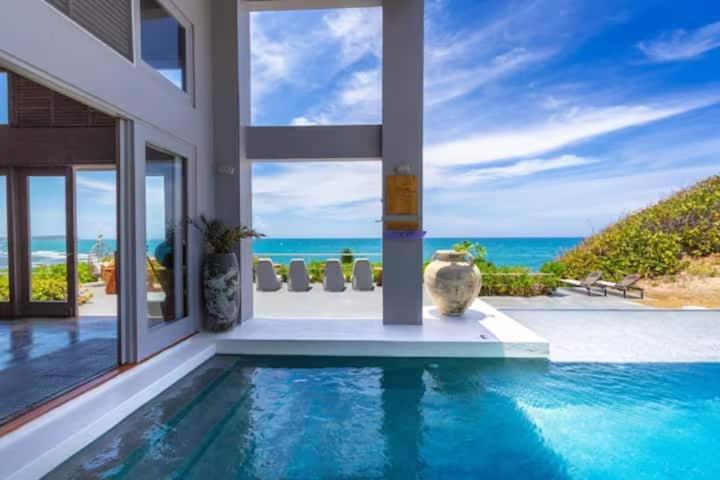 Cloud 11 Jamaica Villa