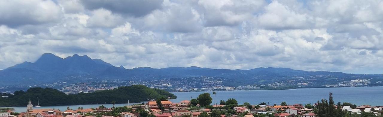 Kazpucins T2 Vue Et Pitons Apartment