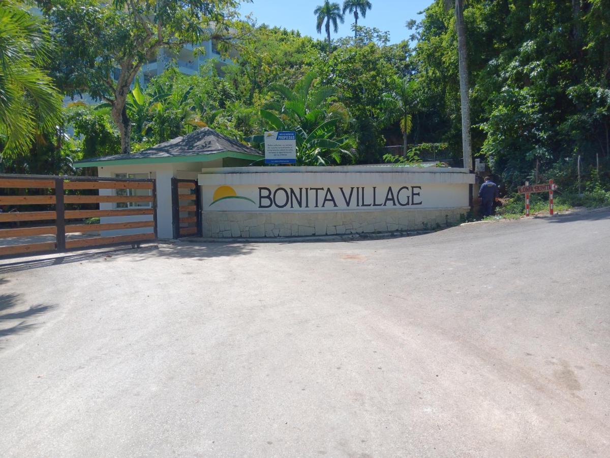 Newly Renovated Seaside Oasis At Bonita Village Apartamento *