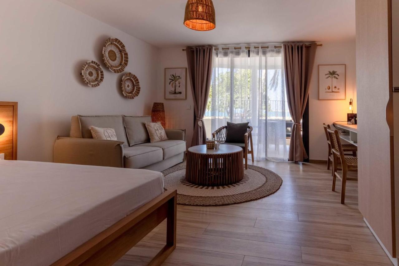 Spacious With Pool And In Orient Bay Cul de Sac