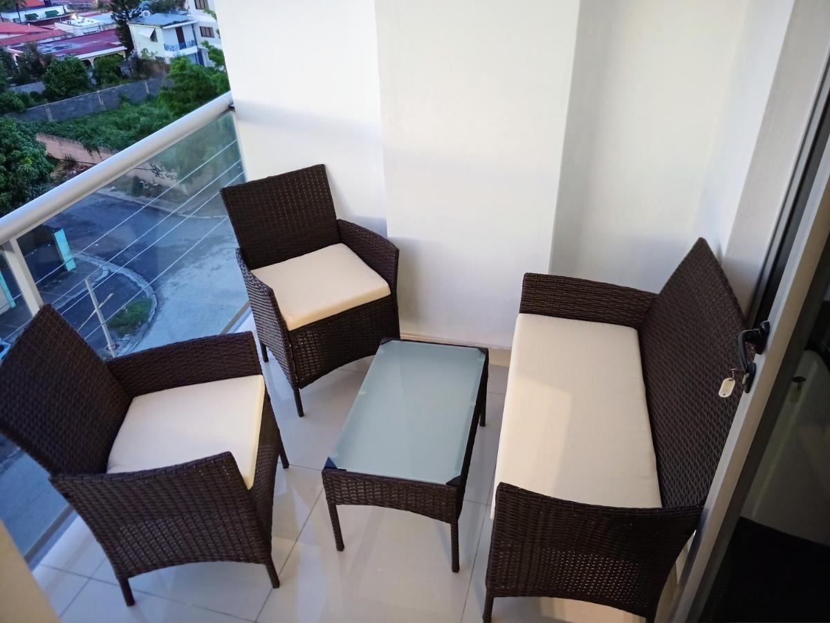 Elegant And Confortable Close To *