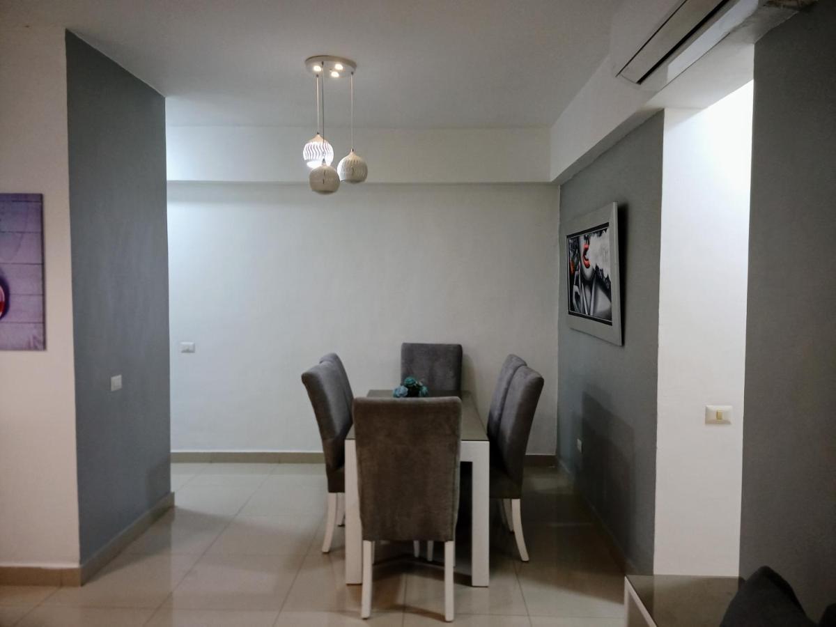 Elegant And Confortable Close To *