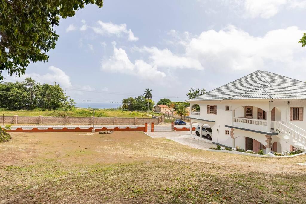 Shaw Park Gem Apartamento Ocho Rios