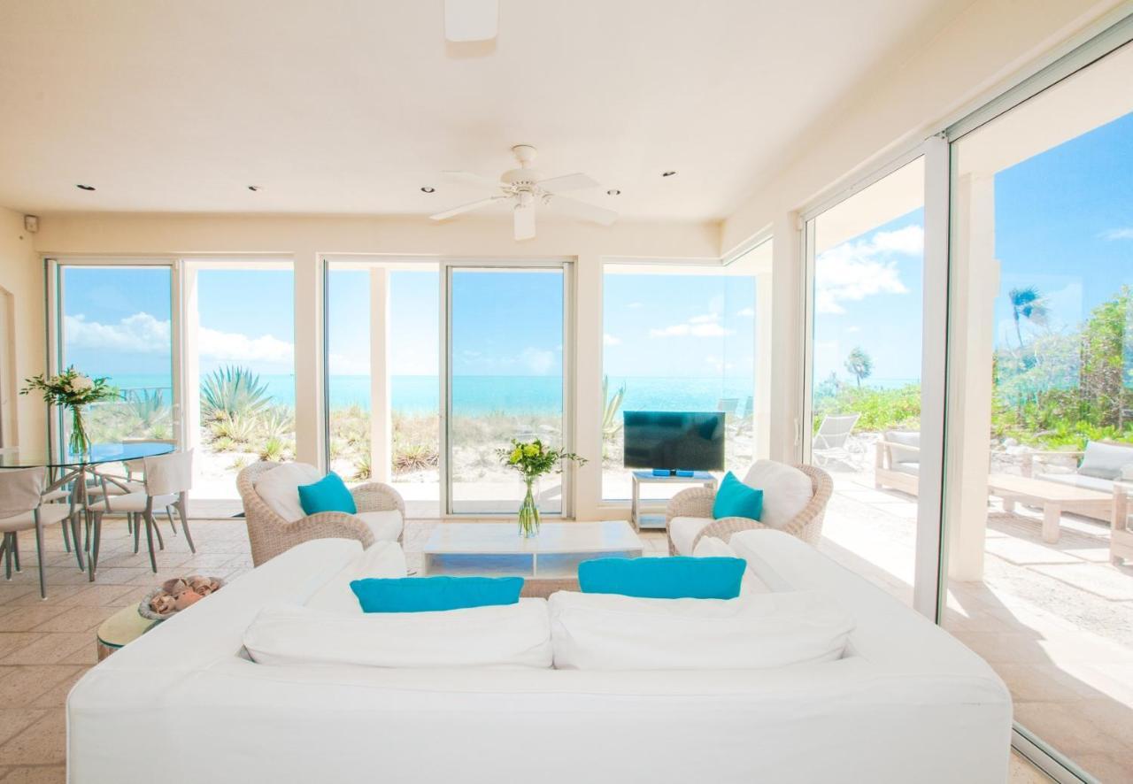 Holiday home Aqua Del Rose 3 Bedroom Beachfront
